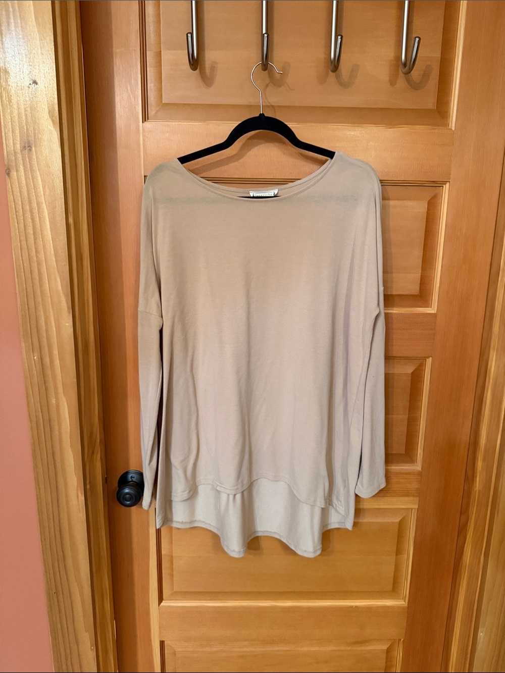 Love Riche Neutral Taupe Scoop Neck Long Sleeve Tunic